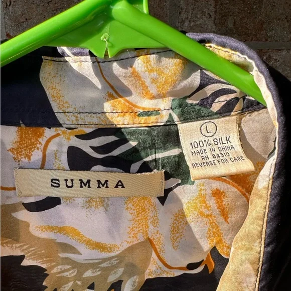 SUMMA 100%Silk Floral Hawaiian Shirt Very lightweight thin silk, near sheer. - Picture 3 of 9